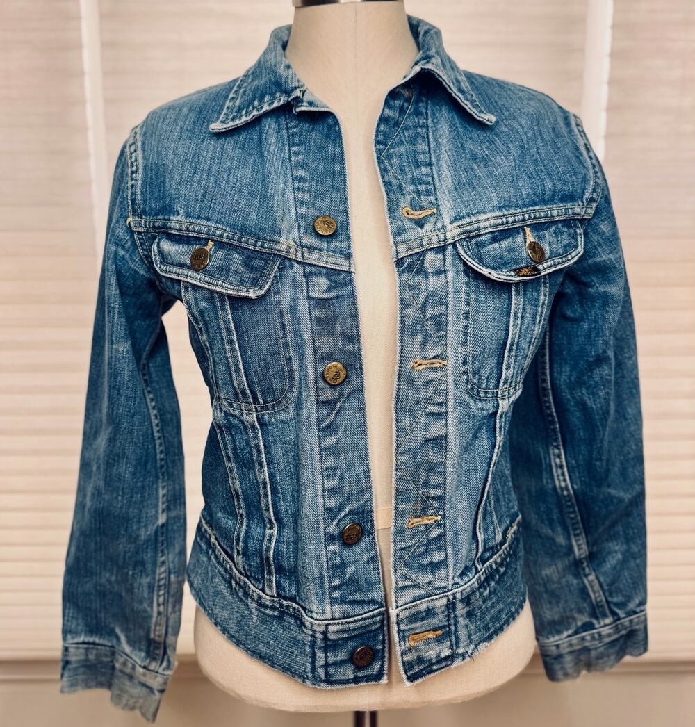 Lee Riders Vintage 70s Denim Trucker Jacket Peace Patch USA XS S